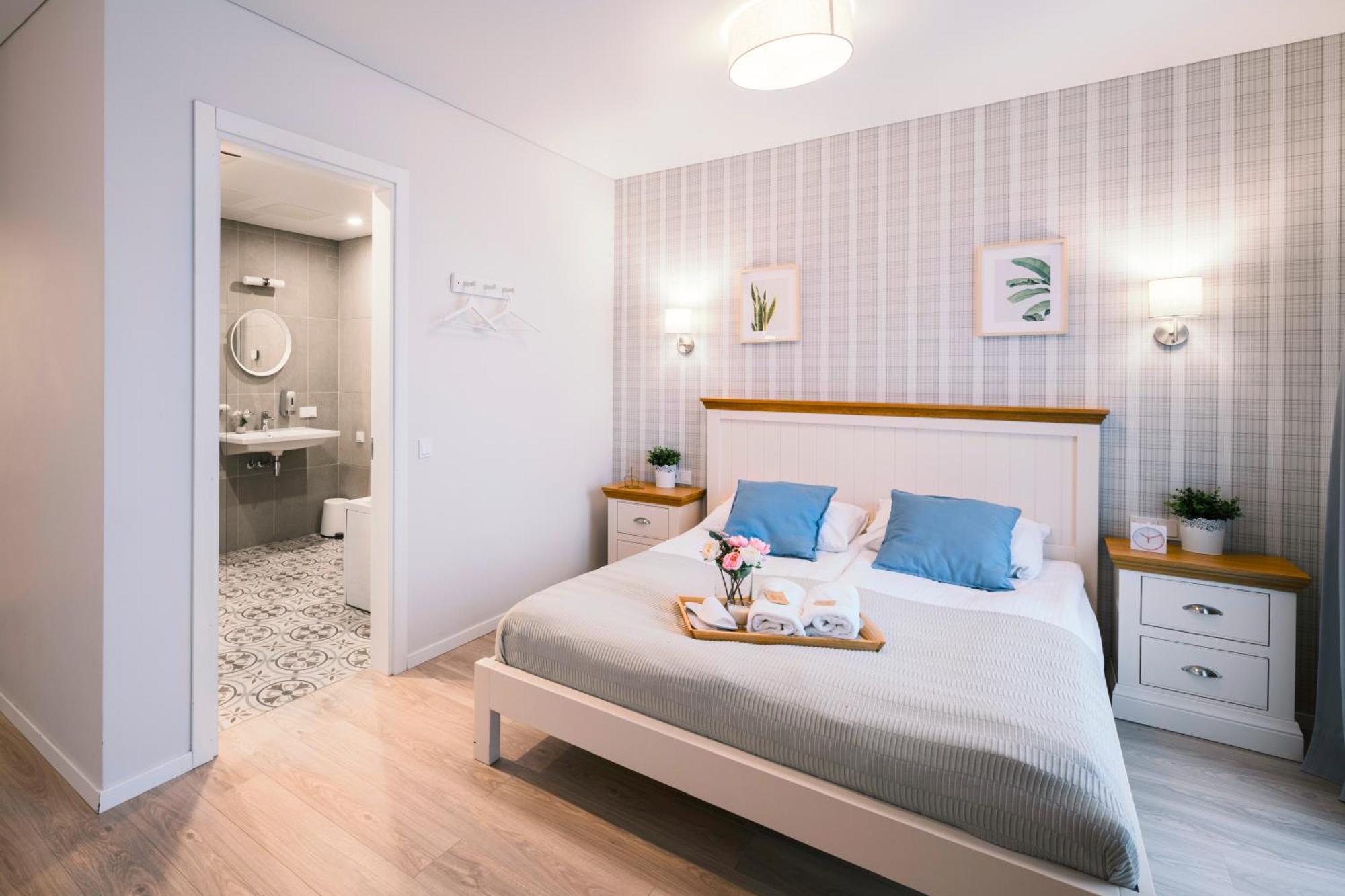 J14A I Rooms & Apartments Automated Self Check-In Вильнюс Экстерьер фото